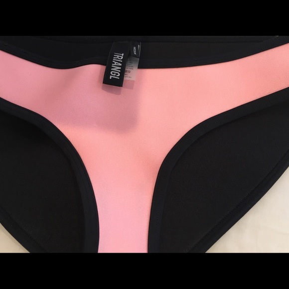 Triangl pink with black trim bikini bottom, size M - Picture 4 of 5